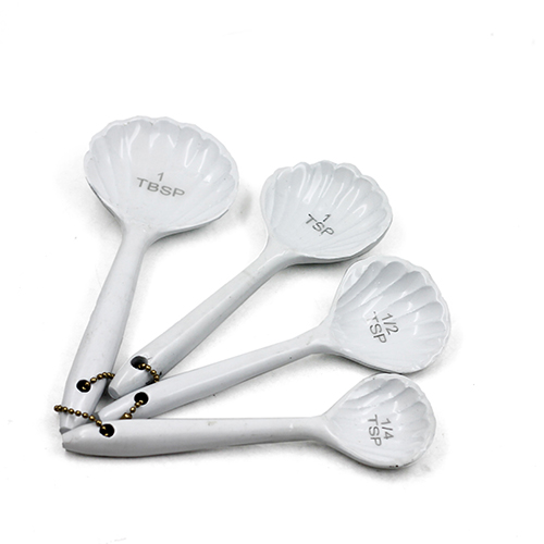 S4 Shell Measuring Spoon White